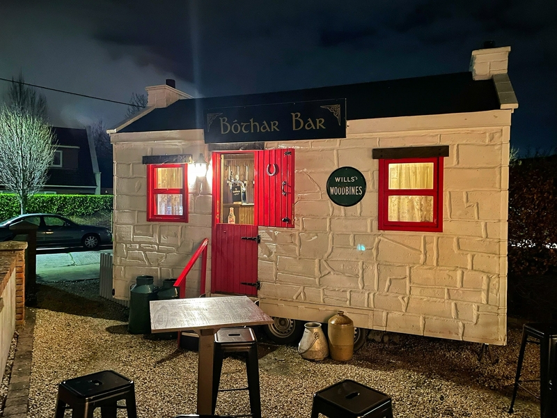 Bóthar Bar - Traditional Irish Pub on Wheels! €595